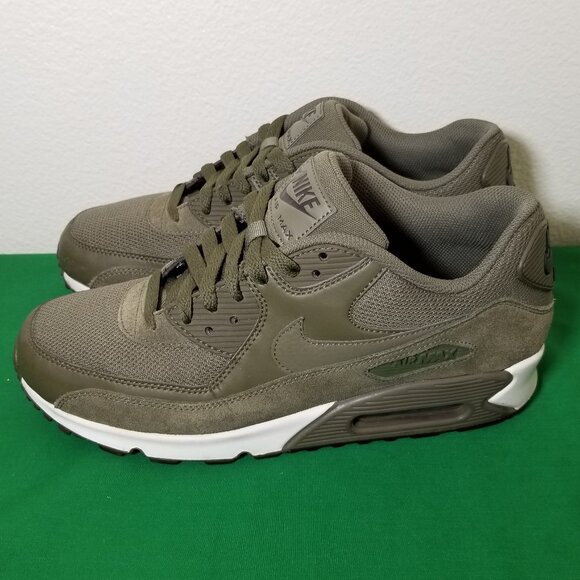 Nike Air Max 90 Neutral Olive Sequoia Men Size 9.5 Retro Streetwear - Picture 2 of 7